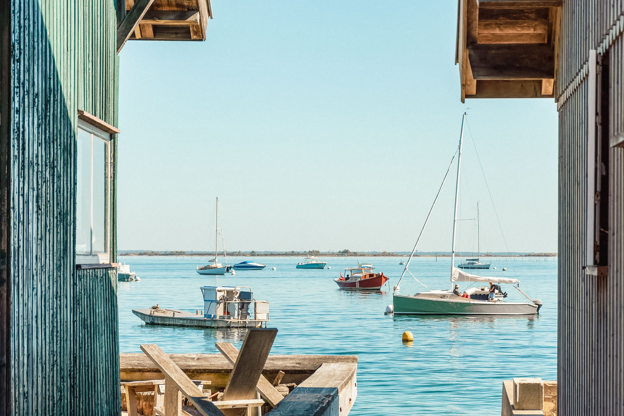 village arès camping huîtres cabane bateau
